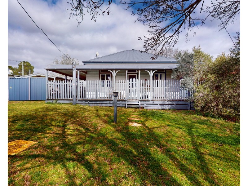 39 MACKENZIE STREET, Merriwa NSW 2329