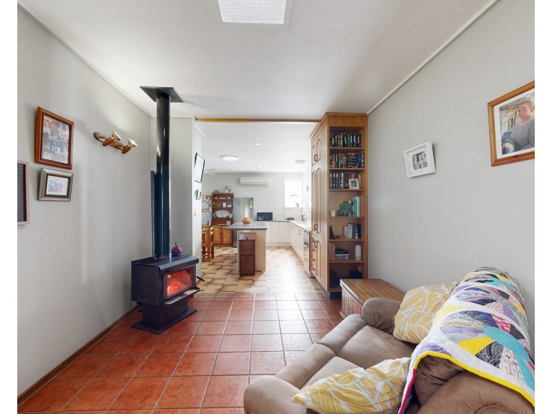 155 BETTINGTON STREET, Merriwa NSW 2329