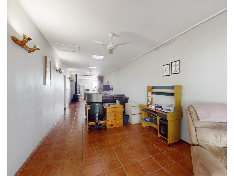 155 BETTINGTON STREET, Merriwa NSW 2329