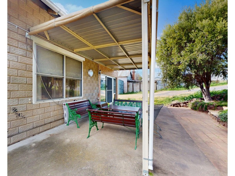 155 BETTINGTON STREET, Merriwa NSW 2329