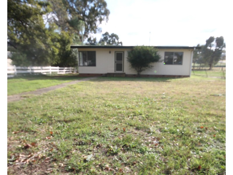 60 Bettington Street, Merriwa NSW 2329