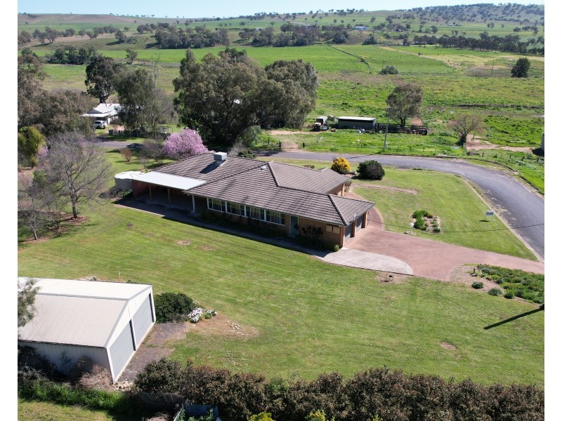 19 GOOCH STREET, Merriwa NSW 2329