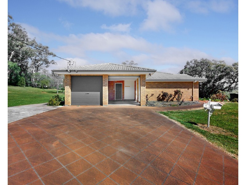 19 GOOCH STREET, Merriwa NSW 2329