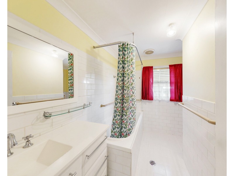 43 MACKENZIE STREET, Merriwa NSW 2329