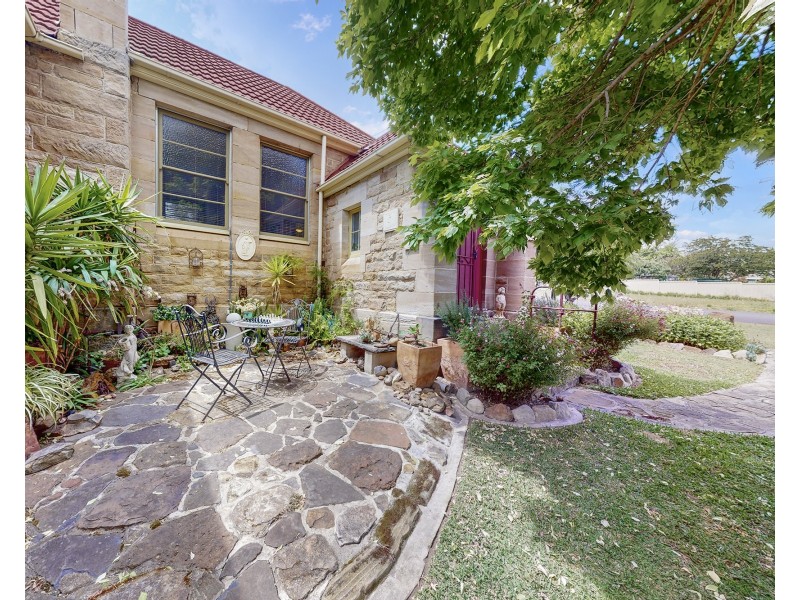 98 MACKENZIE STREET, Merriwa NSW 2329
