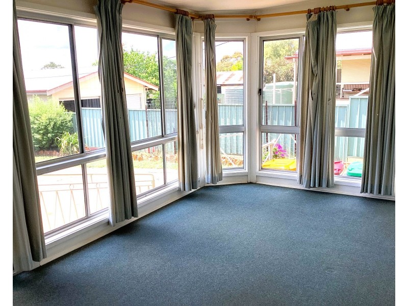 82 MACKENZIE STREET, Merriwa NSW 2329