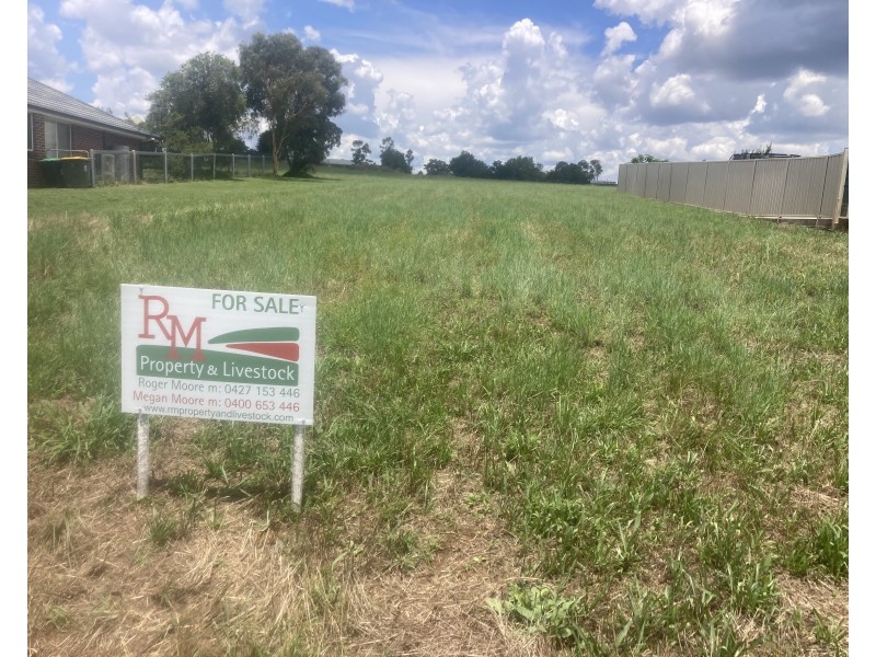 33 Collins Street, Merriwa NSW 2329