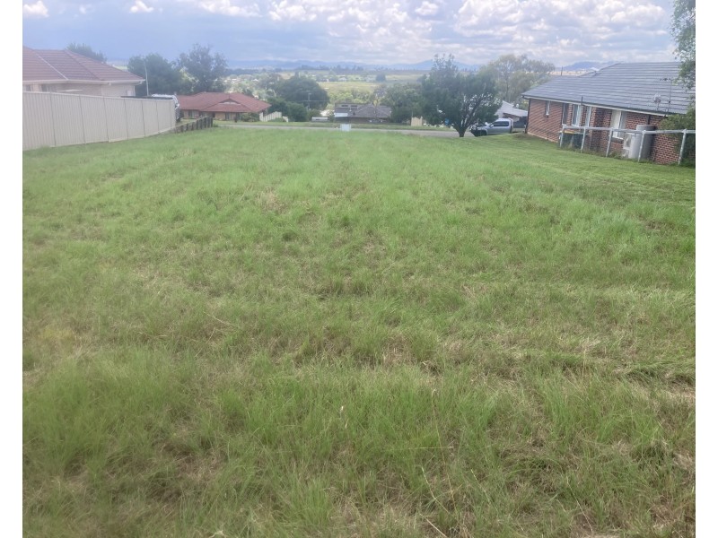 33 Collins Street, Merriwa NSW 2329