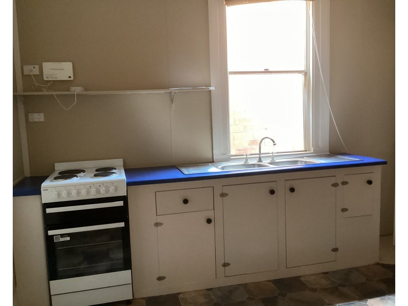 108 BETTINGTON STREET, Merriwa NSW 2329