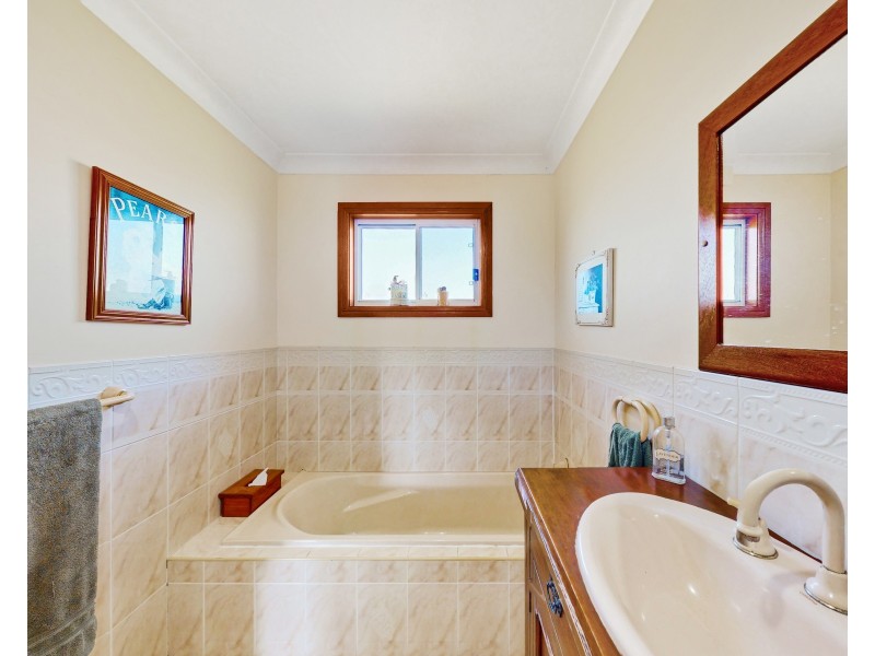 14 GUMMUN LANE, Merriwa NSW 2329