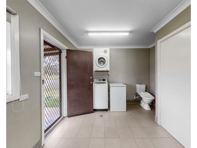 82 BOW STREET, Merriwa NSW 2329