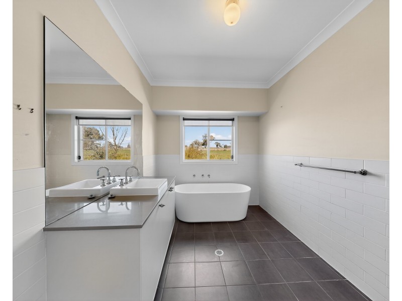 53 HALL ROAD, Merriwa NSW 2329