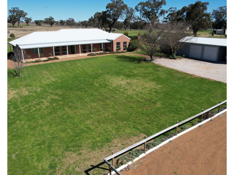 53 HALL ROAD, Merriwa NSW 2329