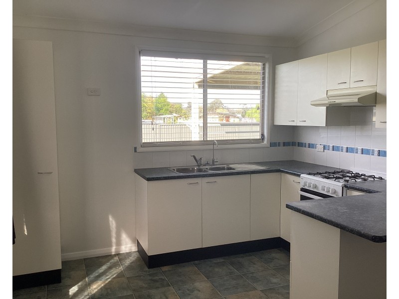 9 MACARTNEY STREET, Merriwa NSW 2329