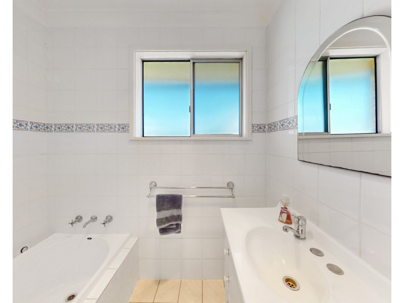 15 MACKENZIE STREET, Merriwa NSW 2329