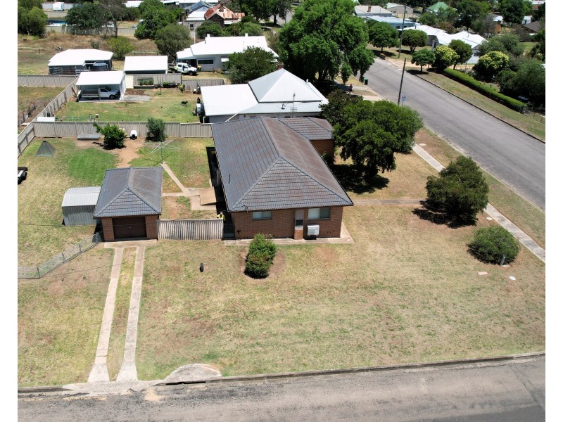 15 MACKENZIE STREET, Merriwa NSW 2329