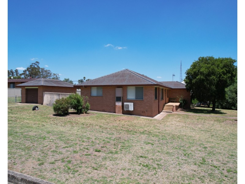 15 MACKENZIE STREET, Merriwa NSW 2329