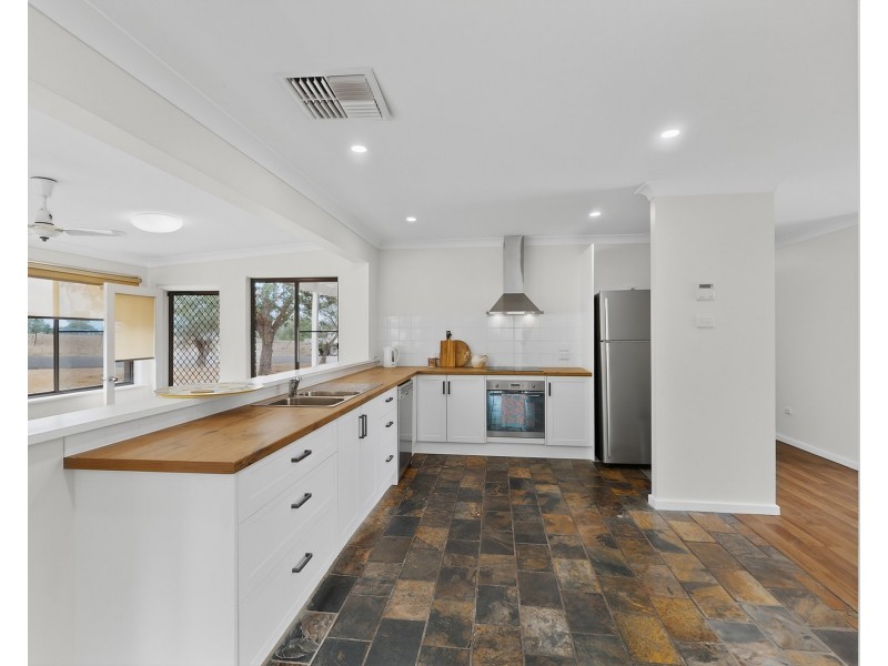 82 BOW STREET, Merriwa NSW 2329