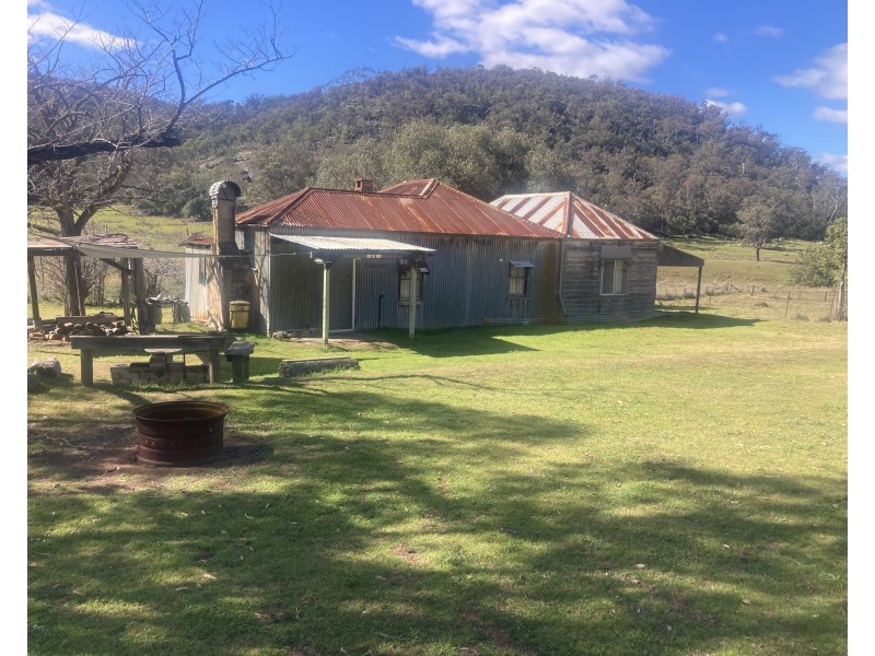 1950 FLAGGS ROAD, Gungal NSW 2333