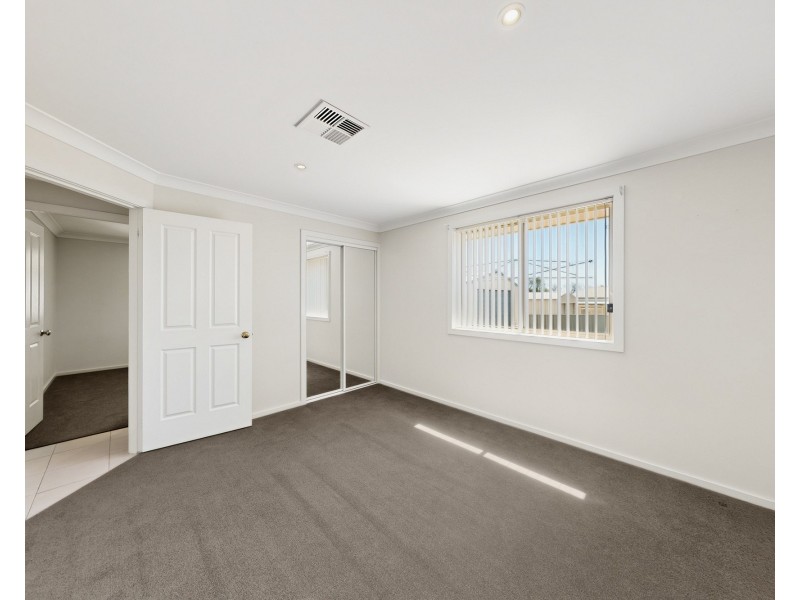 12 Collins Street, Merriwa NSW 2329