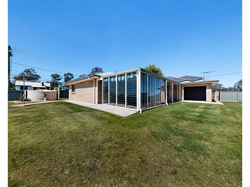 12 Collins Street, Merriwa NSW 2329