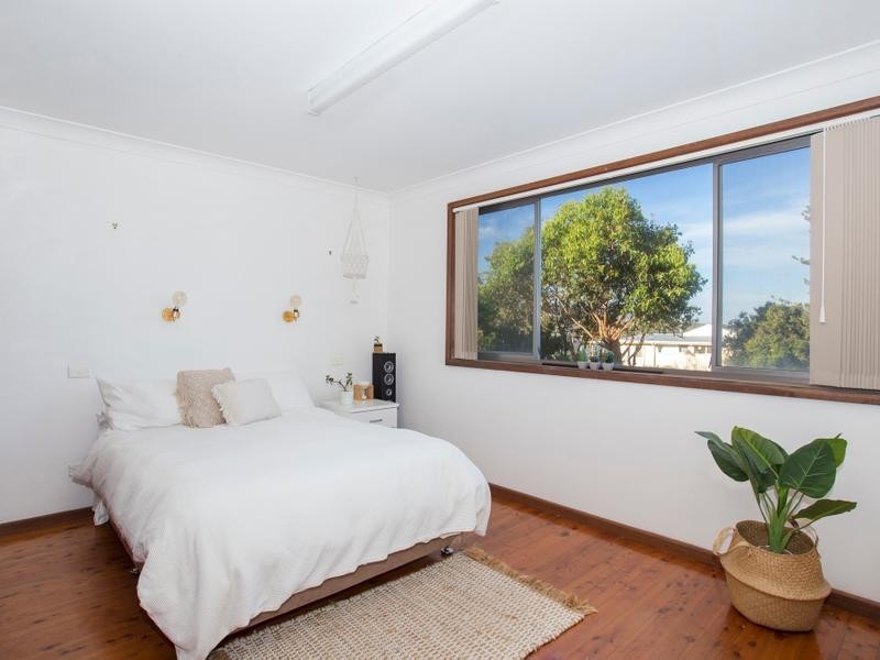 20 Highview Drive, Dolphin Point NSW 2539