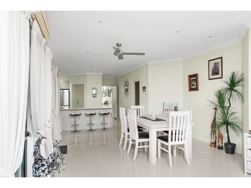 17 Bada Crescent, Burrill Lake NSW 2539