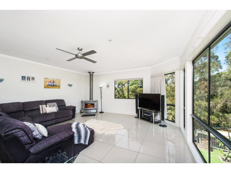 17 Bada Crescent, Burrill Lake NSW 2539