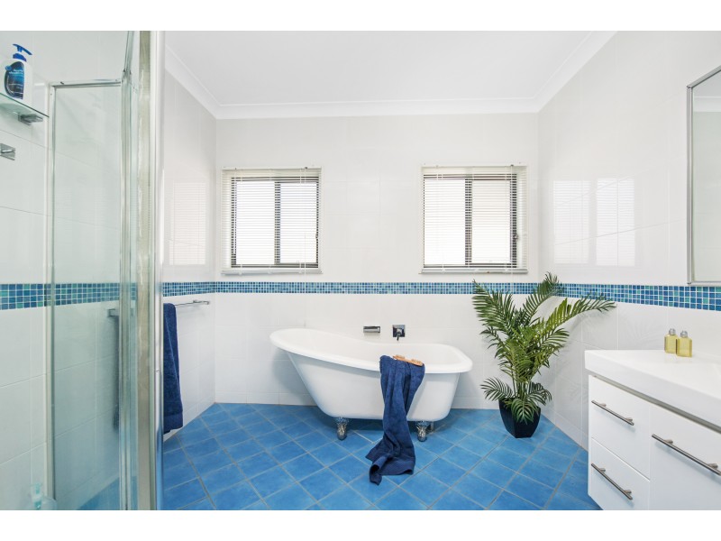 17 Bada Crescent, Burrill Lake NSW 2539