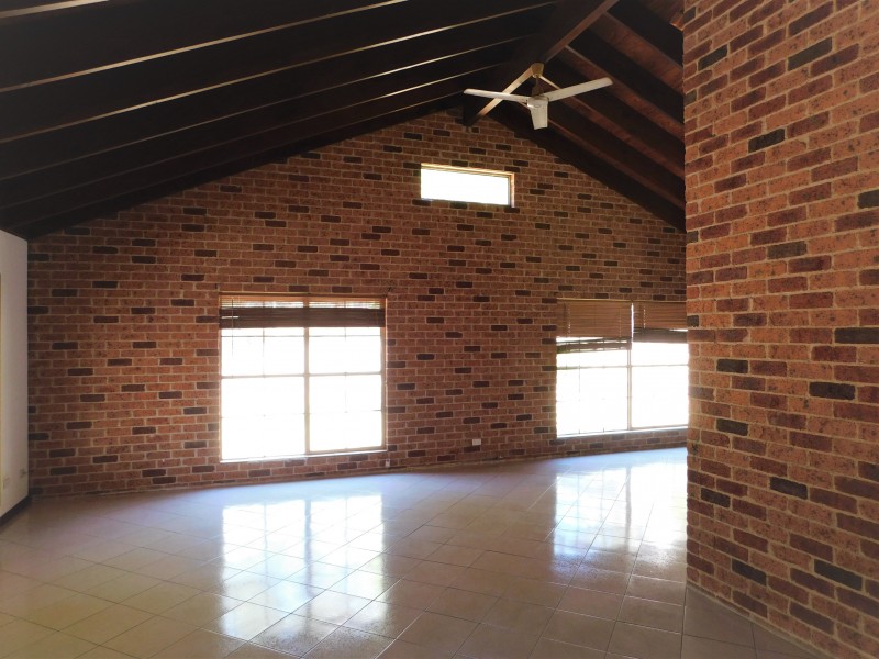 62 PEARCE STREET, Hill Top NSW 2575