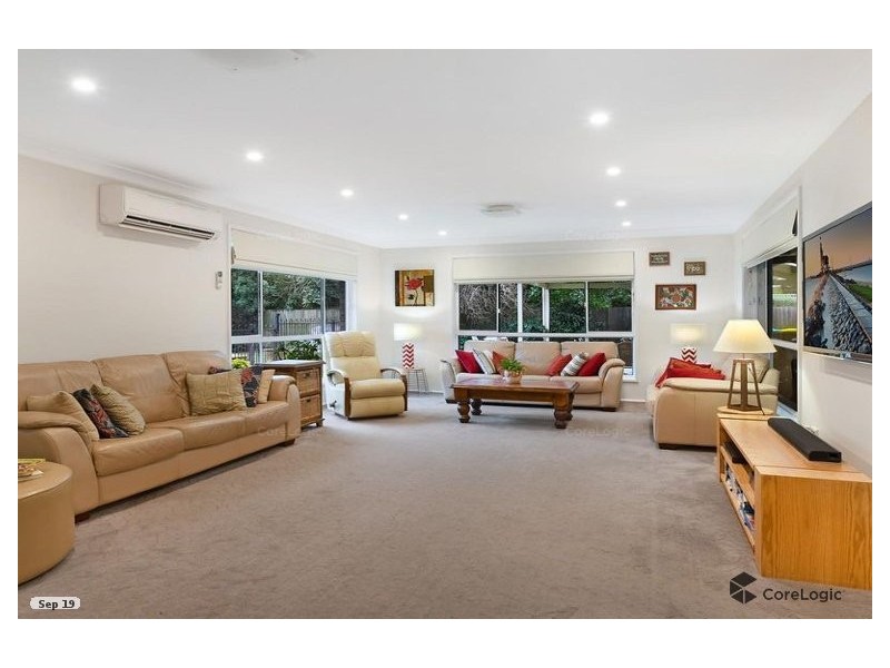 32 BRAESIDE DRIVE, Bowral NSW 2576