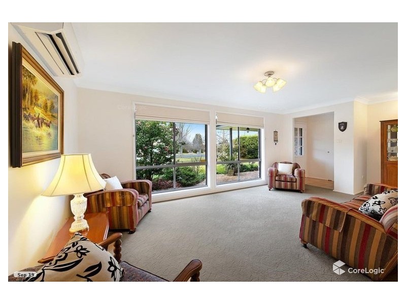 32 BRAESIDE DRIVE, Bowral NSW 2576