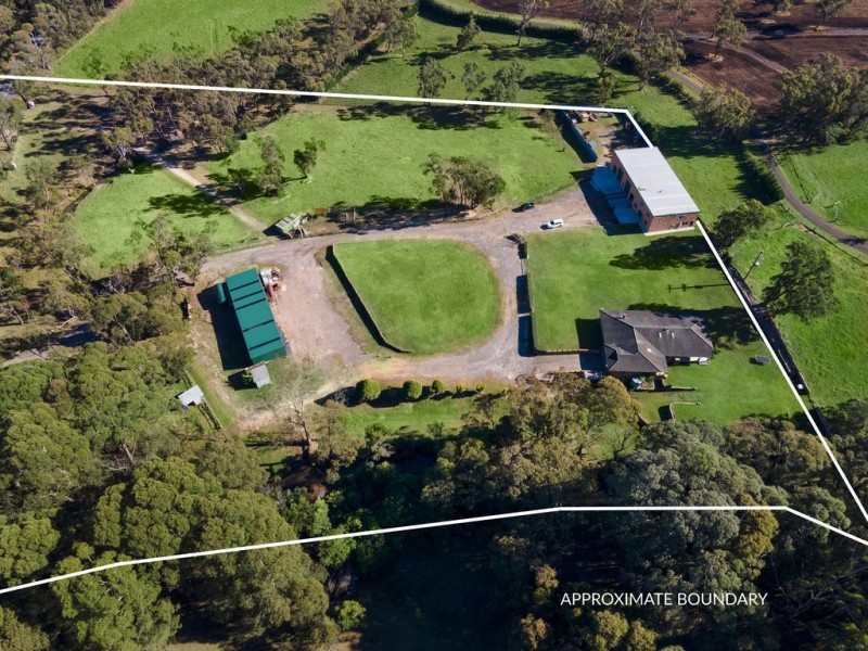 1750 JAMBEROO MOUNTAIN ROAD, Robertson NSW 2577