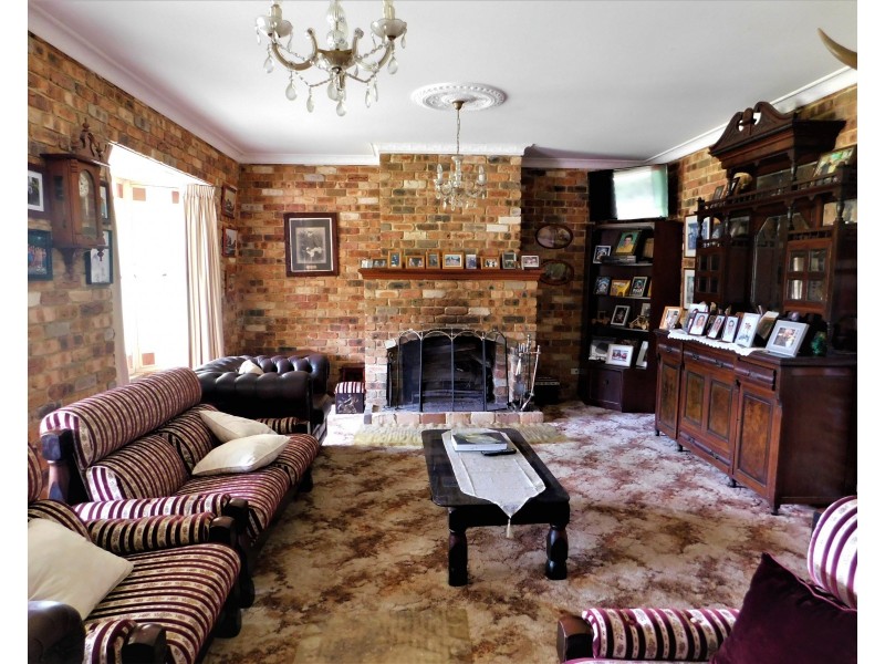 1750 JAMBEROO MOUNTAIN ROAD, Robertson NSW 2577