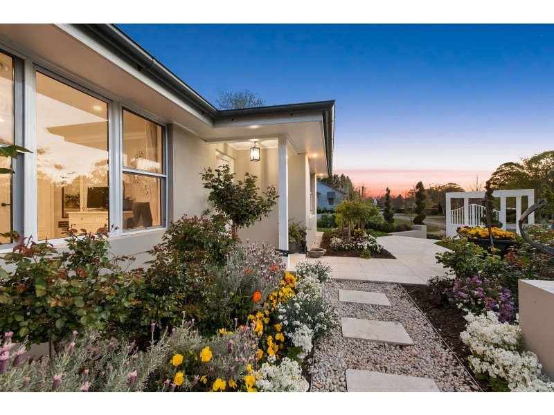 7 LINDEN WAY, Bowral NSW 2576