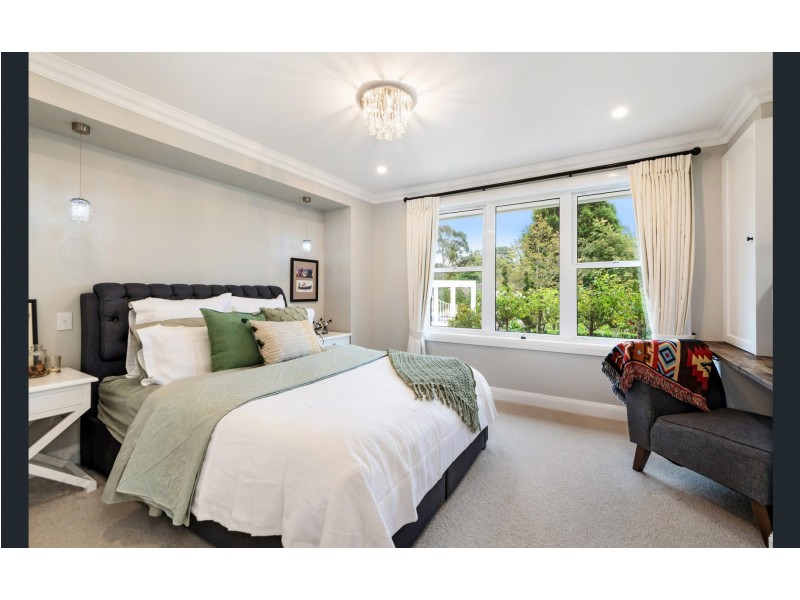 7 LINDEN WAY, Bowral NSW 2576