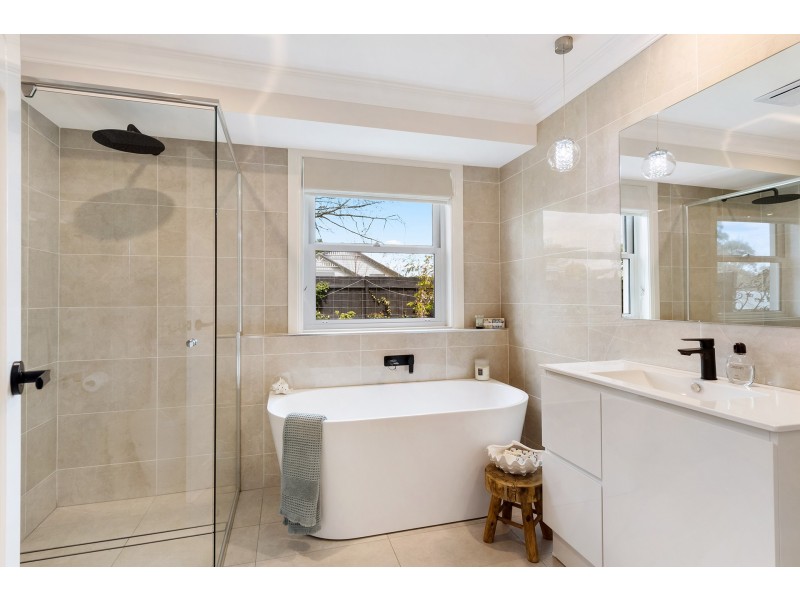 7 LINDEN WAY, Bowral NSW 2576