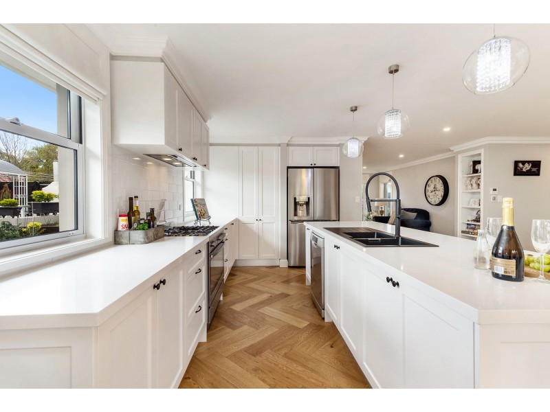 7 LINDEN WAY, Bowral NSW 2576