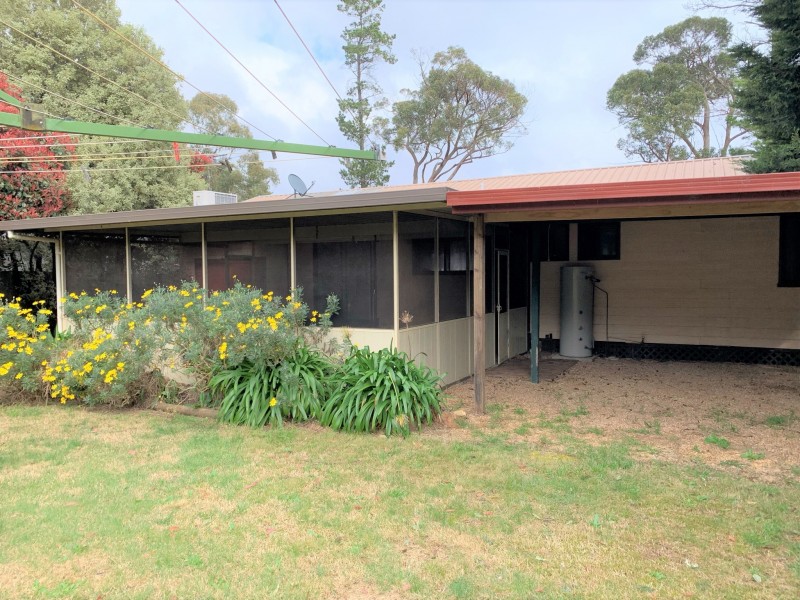 24 KIANDRA CRESCENT, Yerrinbool NSW 2575