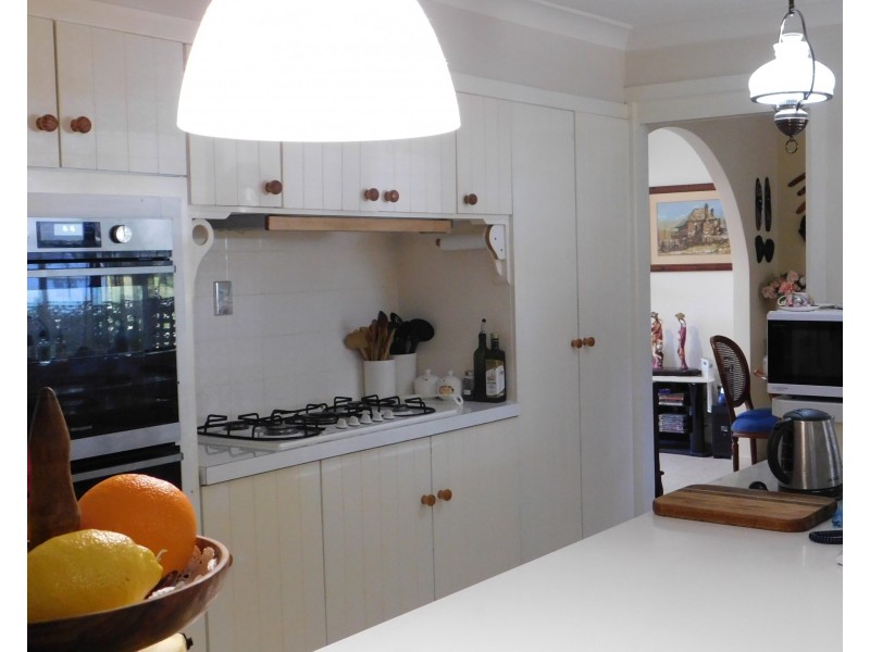 9 BARNETT AVENUE, Bundanoon NSW 2578