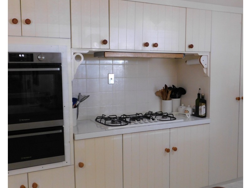 9 BARNETT AVENUE, Bundanoon NSW 2578