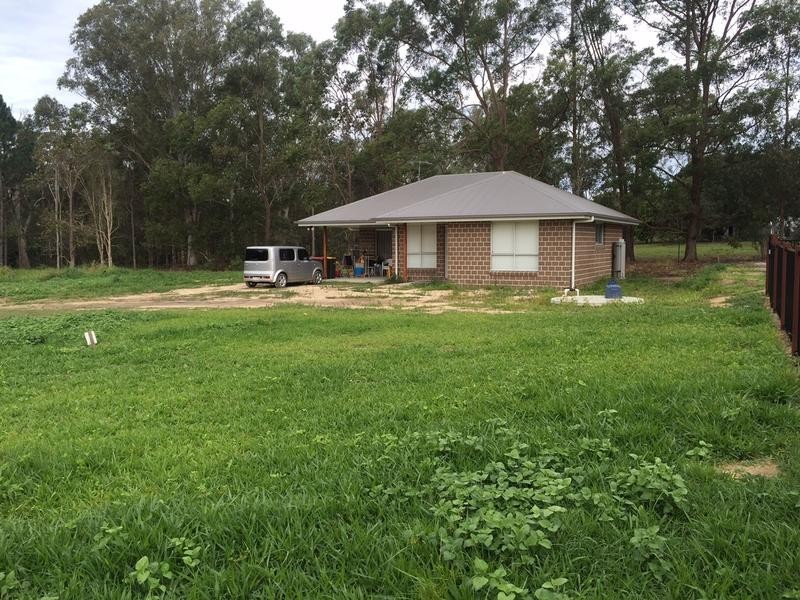 84 Hall Road, Elimbah QLD 4516