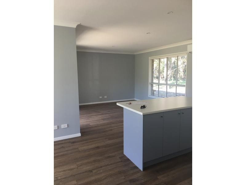 84 Hall Road, Elimbah QLD 4516