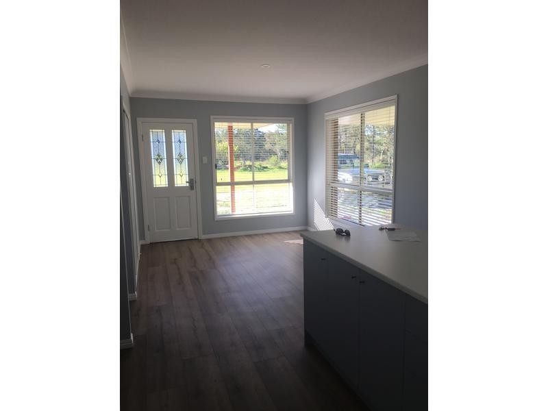 84 Hall Road, Elimbah QLD 4516