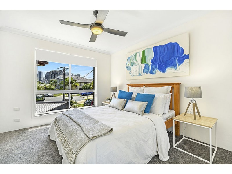 3/14 Orvieto Avenue, Mermaid Waters QLD 4218