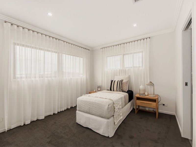 18 Shilin Street, Yarrabilba QLD 4207