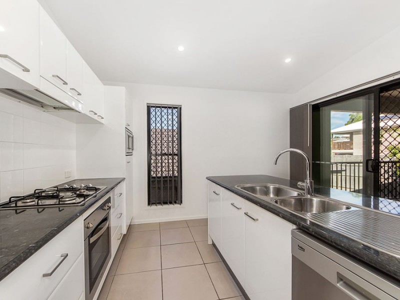 91 Lakes Entrance Drive, Springfield Lakes QLD 4300