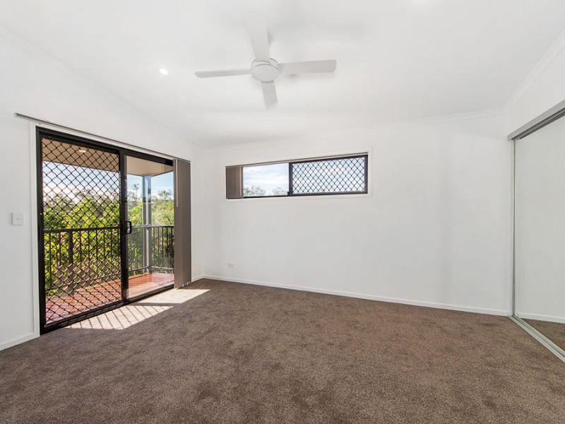 91 Lakes Entrance Drive, Springfield Lakes QLD 4300