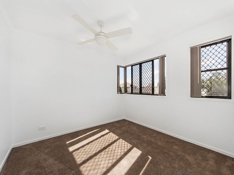 91 Lakes Entrance Drive, Springfield Lakes QLD 4300