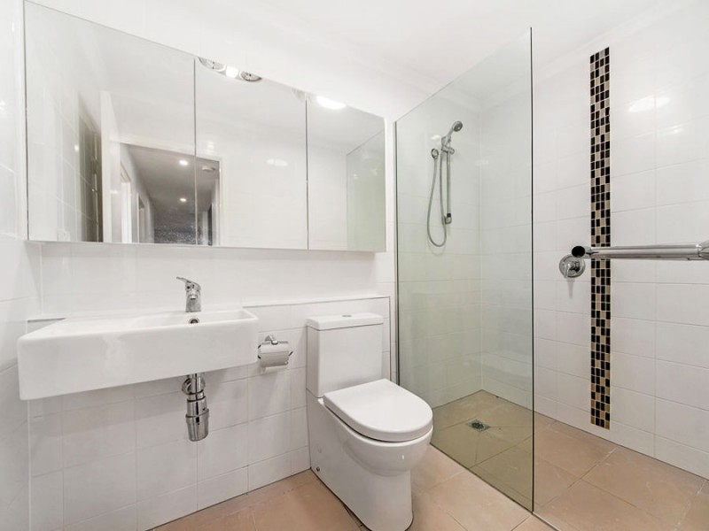 91 Lakes Entrance Drive, Springfield Lakes QLD 4300